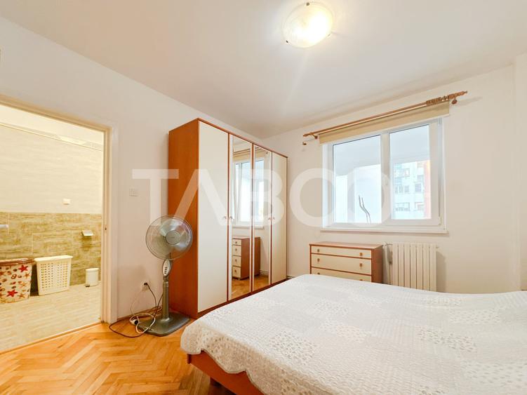 Apartament cu 4 camere semidecomandat, mobilat în Zorilor