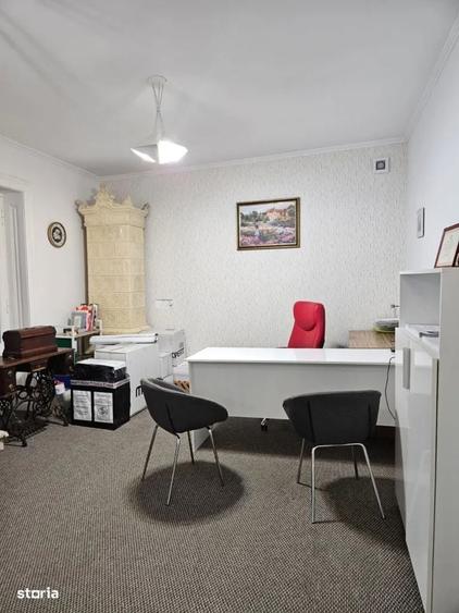 Spațiu comercial, de 99 mp, în Popoveni