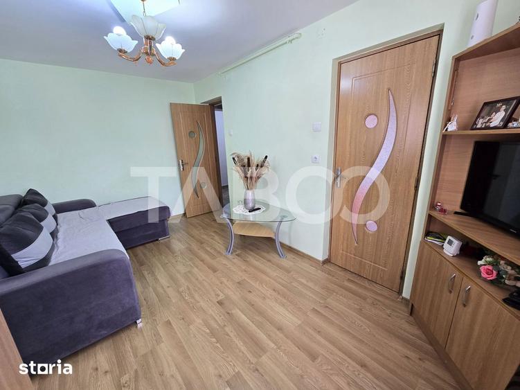 Apartament cu 2 camere nedecomandat, mobilat în Țiglari