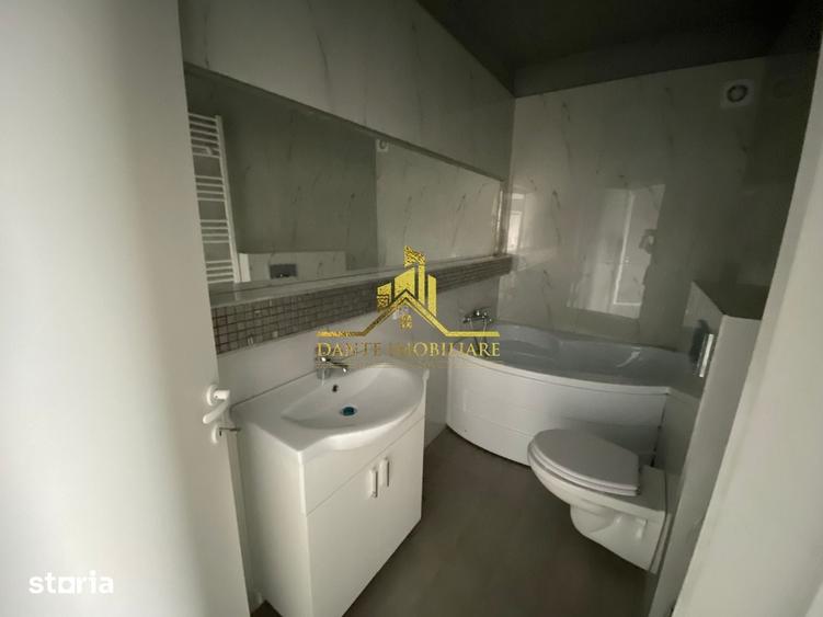Apartament cu 3 camere semidecomandat în Bulgaria