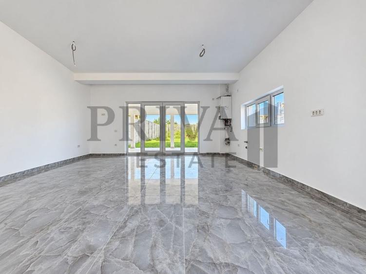 Duplex cu 4 camere cu Canalizare în Giarmata