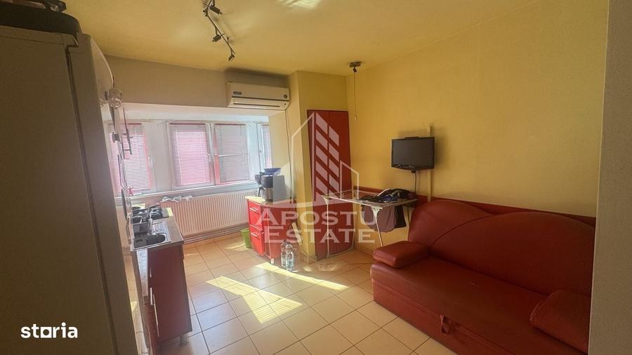 Apartament cu 2 camere decomandat în Central