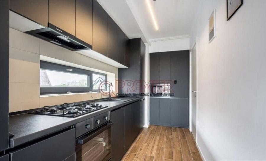 Apartament cu 2 camere decomandat în Apărătorii Patriei