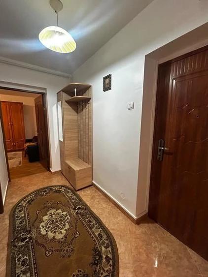 Apartament cu 2 camere decomandat în 9 Mai
