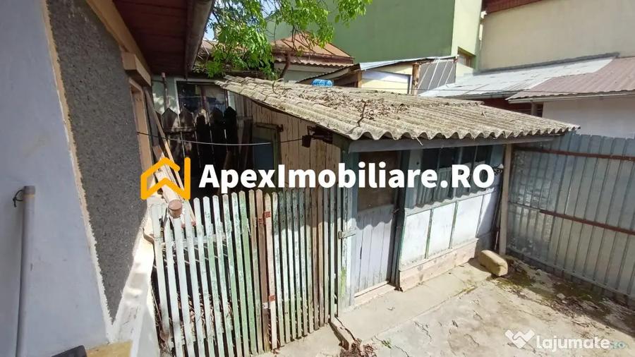 Casă cu 2 camere cu Teren 170 Mp în Petricani