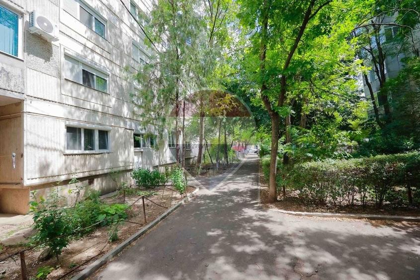 Birou, de 30 mp, în Rogerius