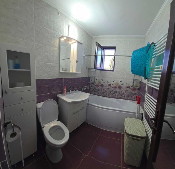 Apartament cu 2 camere semidecomandat în Micro 16