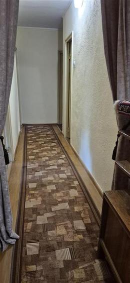 Apartament cu 3 camere decomandat în Podul de Fier