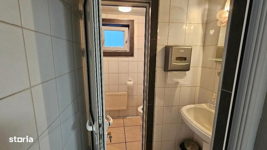 Casă cu 4 camere în Cetate