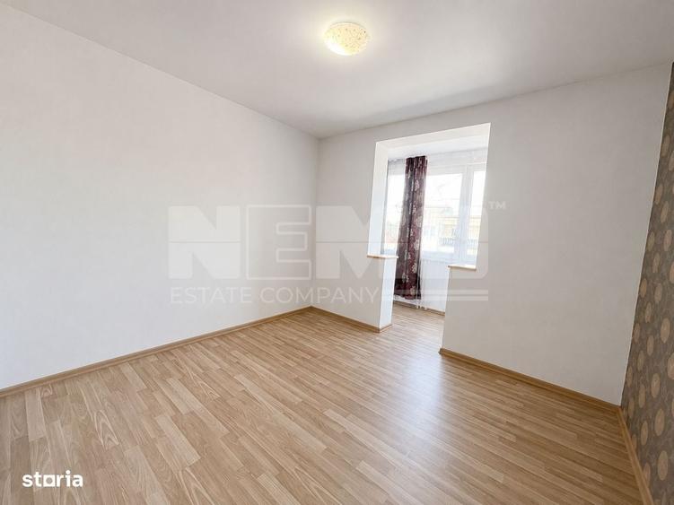 Apartament cu 3 camere decomandat în Vicovu de Sus