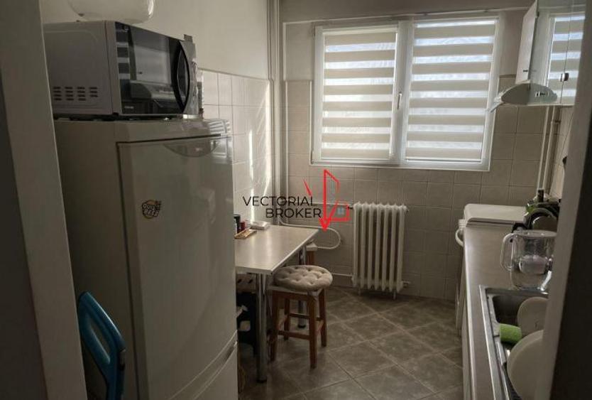 Apartament cu 2 camere semidecomandat, mobilat în Basarabia