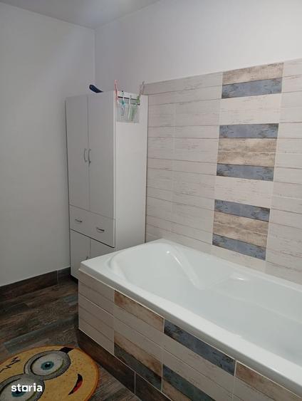 Casă cu 4 camere cu Teren 2550 Mp în Central