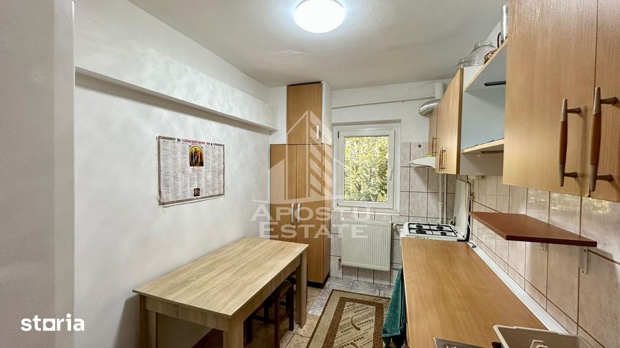 Apartament cu 3 camere, decomandat, zona Lipovei - 3