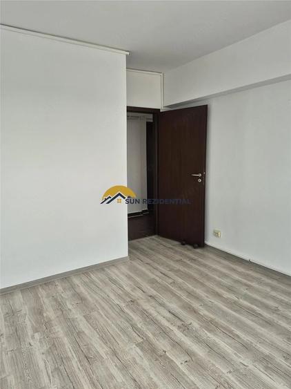 Apartament cu 2 camere decomandat în Vitan