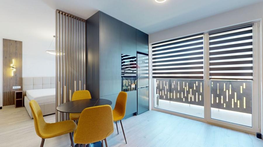 Apartament cu 2 camere semidecomandat în Tractorul