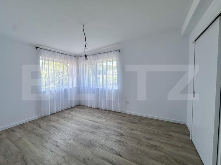 Duplex cu 5 camere cu Canalizare în Florești