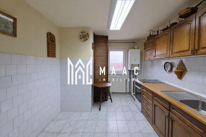Apartament cu 4 camere decomandat, mobilat în Central
