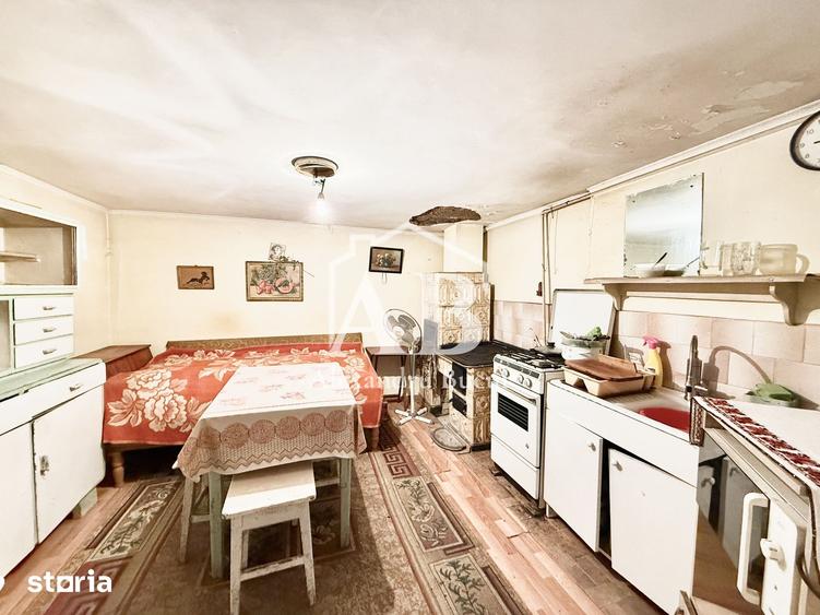 Casă cu 4 camere cu Teren 861 Mp în Central