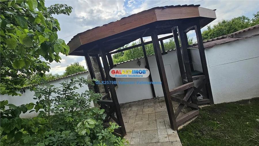 Casă cu 5 camere cu Teren 800 Mp în Mogoșoaia