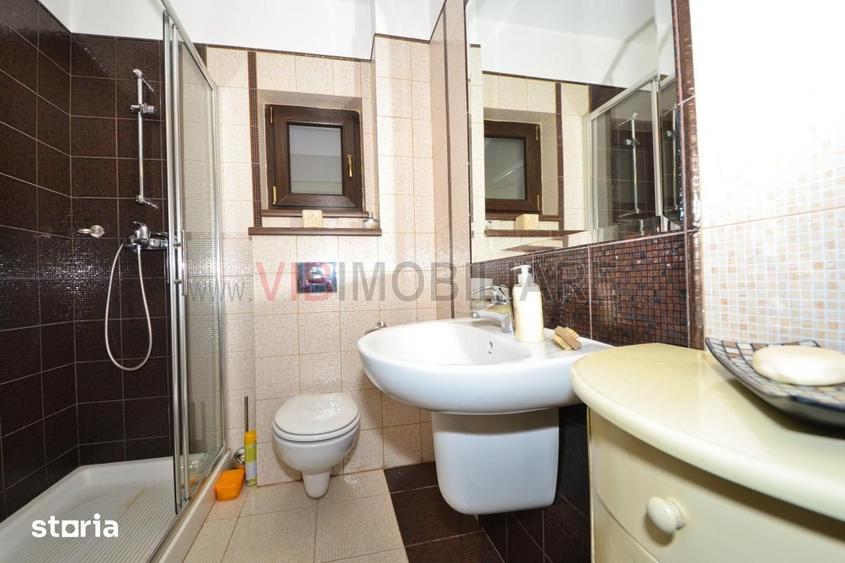 Casă cu 6 camere cu Teren 553 Mp în Băneasa