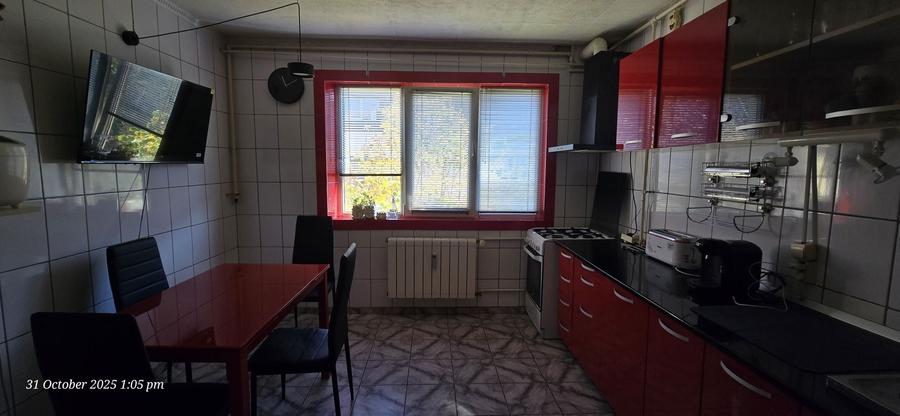 Apartament cu 2 camere decomandat în Apusului