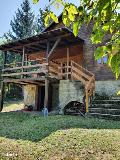 Casă cu 3 camere cu Teren 800 Mp în Central