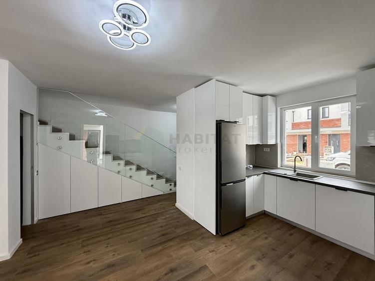 Duplex cu 4 camere cu Canalizare în Tunari
