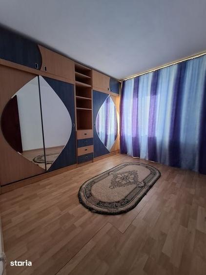 Apartament cu 2 camere decomandat în Ozana
