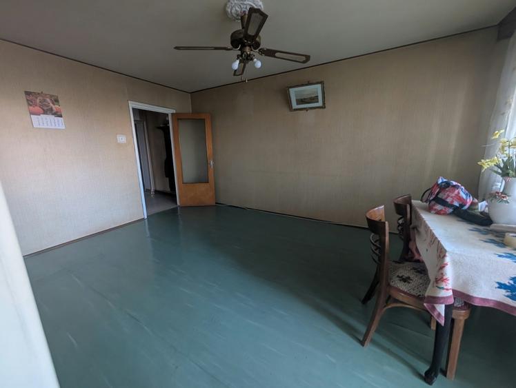Apartament cu 3 camere circular în Drumul Taberei