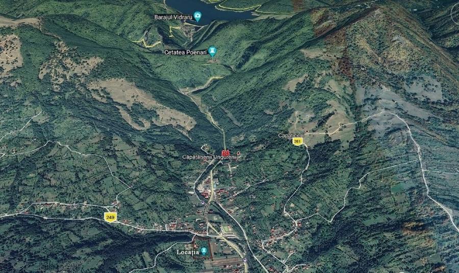 Teren intravilan de 8000 mp, în Arefu