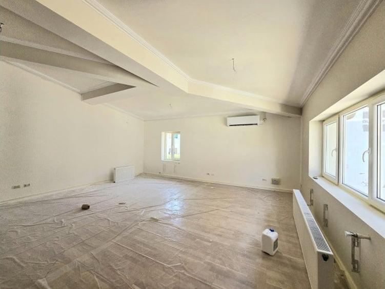 Casă cu 6 camere cu Garaj în Dorobanți