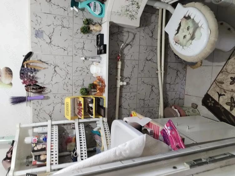 Casă cu 6 camere cu Teren 220 Mp în Central