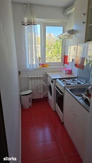Inchiriez apartament 3 camere termen lung - 2