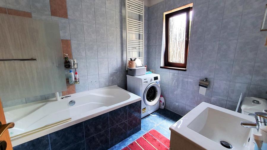 Casa 300 mp cu teren 430 mp Calea Poplacii - 12