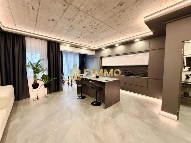 Apartament cu 2 camere semidecomandat, mobilat în Nord
