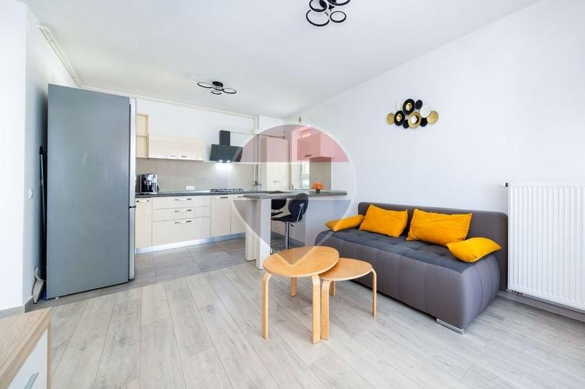 Apartament cu 2 camere decomandat, mobilat în Tractorul