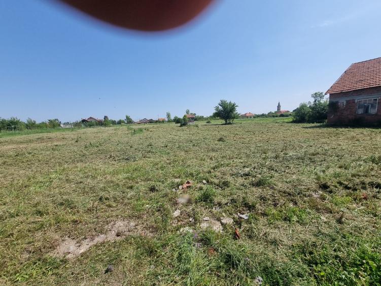 Teren 4316 mp + constructie in Tipari | Front  stradal mare 45 m  10km de  Lugoj - 4