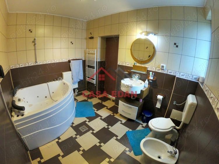Casă cu 6 camere cu Teren 1412 Mp în Breaza de Jos