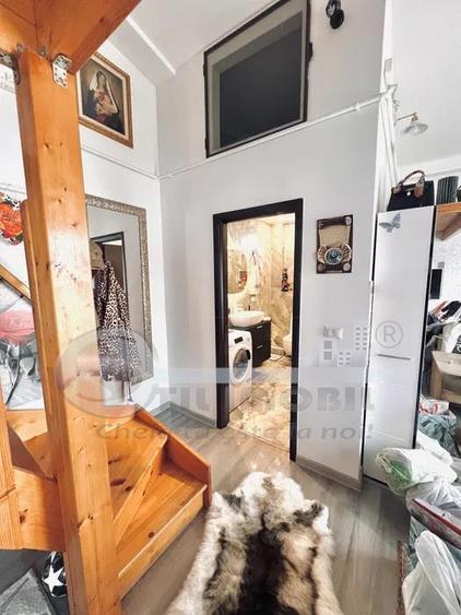 Apartament cu 2 camere decomandat în Valea Adâncă