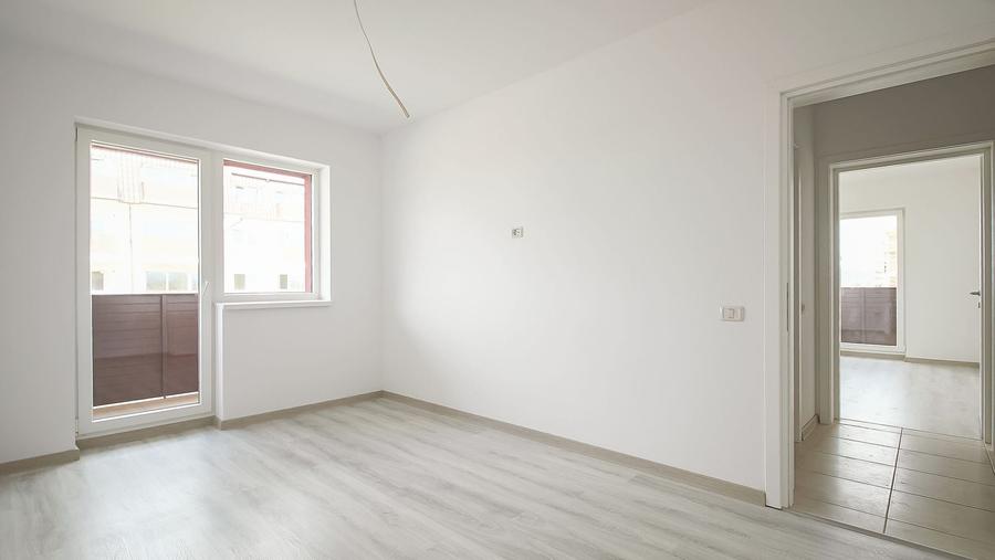 Apartament cu 3 camere decomandat în Sânpetru