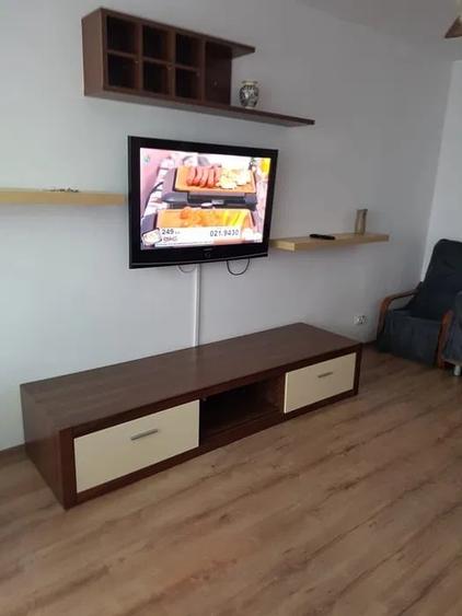 Apartament cu 3 camere decomandat, mobilat în Drumul Taberei