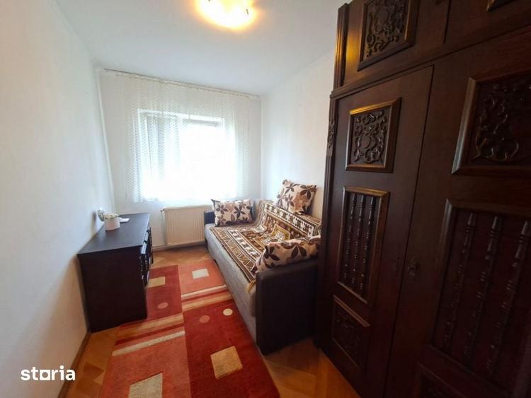 Apartament cu 3 camere în Calea Dumbrăvii