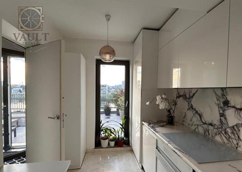 Apartament cu 3 camere decomandat, mobilat în Colentina