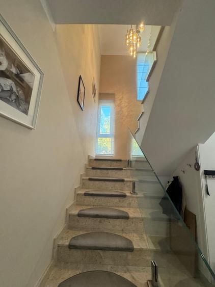 Casă individuală cu 4 camere cu Teren 300 Mp în Pipera