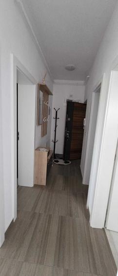 Apartament cu 2 camere decomandat în Giroc