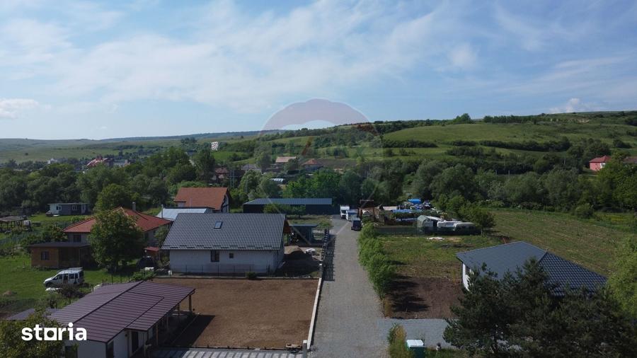 Teren de 700 mp, în Baciu