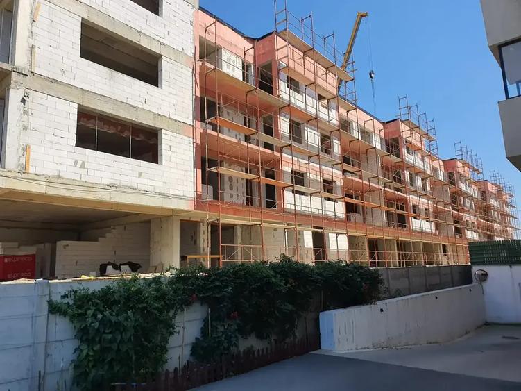 Apartament cu 2 camere semidecomandat în Titan