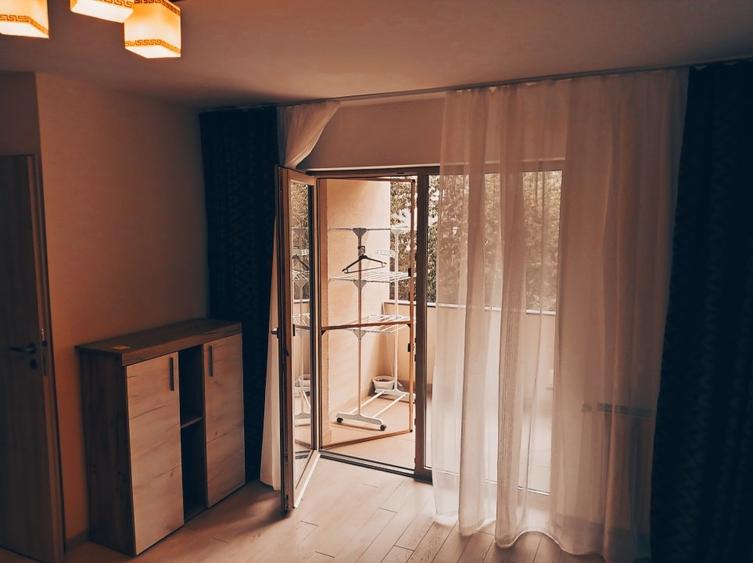 Apartament cu 2 camere decomandat, mobilat în Banat