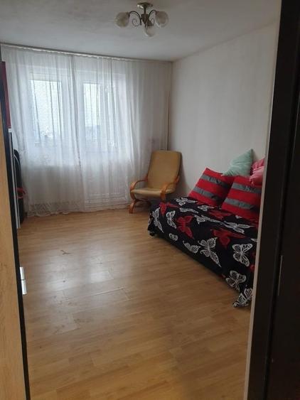 Apartament decomandat în Drumul Taberei