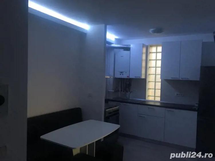 Apartament cu 2 camere semidecomandat în Fratelia
